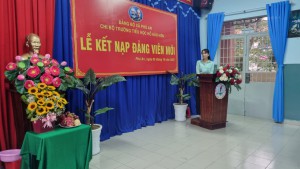 TRƯỜNG TIỂU HỌC HỒ HẢO HỚN TỔ CHỨC LỄ KẾT NẠP ĐẢNG VIÊN  MỚI