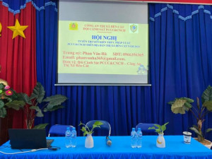 Công an thị xã Bến Cát tập huấn nghiệp vụ PCCC cho lực lượng PCCC cơ sở Trường Tiểu học Hồ Hảo Hớn.