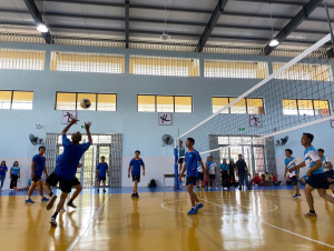 Nhân kỉ niệm 41 năm ngày Nhà giáo Việt Nam (20/11/1982 - 20/11/2023), Phòng Giáo dục và Đào tạo thị xã Bến Cát đã tổ chức “GIẢI BÓNG CHUYỀN”