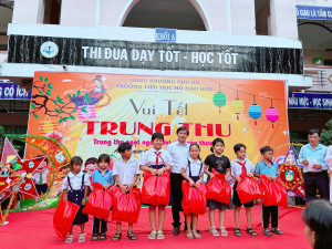 TRƯỜNG TIỂU HỌC HỒ HẢO HỚN TƯNG BỪNG ĐÓN TRUNG THU NĂM HỌC 2025 – 2026