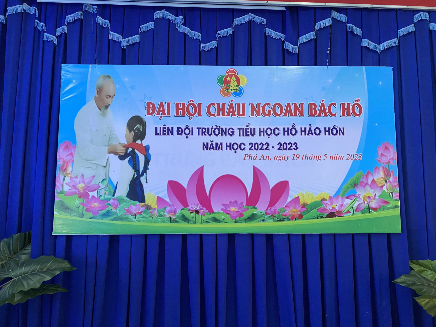 ĐẠI HỘI CHÁU NGOAN BÁC HỒ      