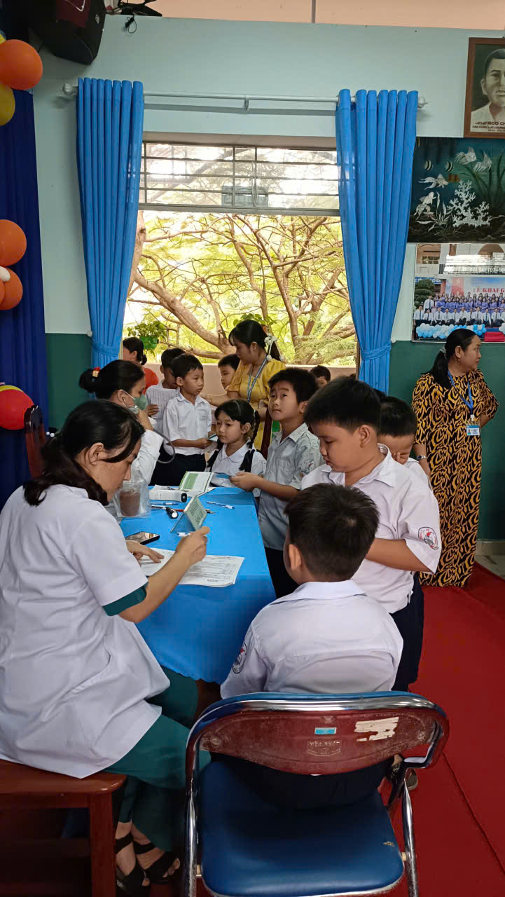 z7256027077932 6870eda06bc6b2aa567b2b4d98271e9f