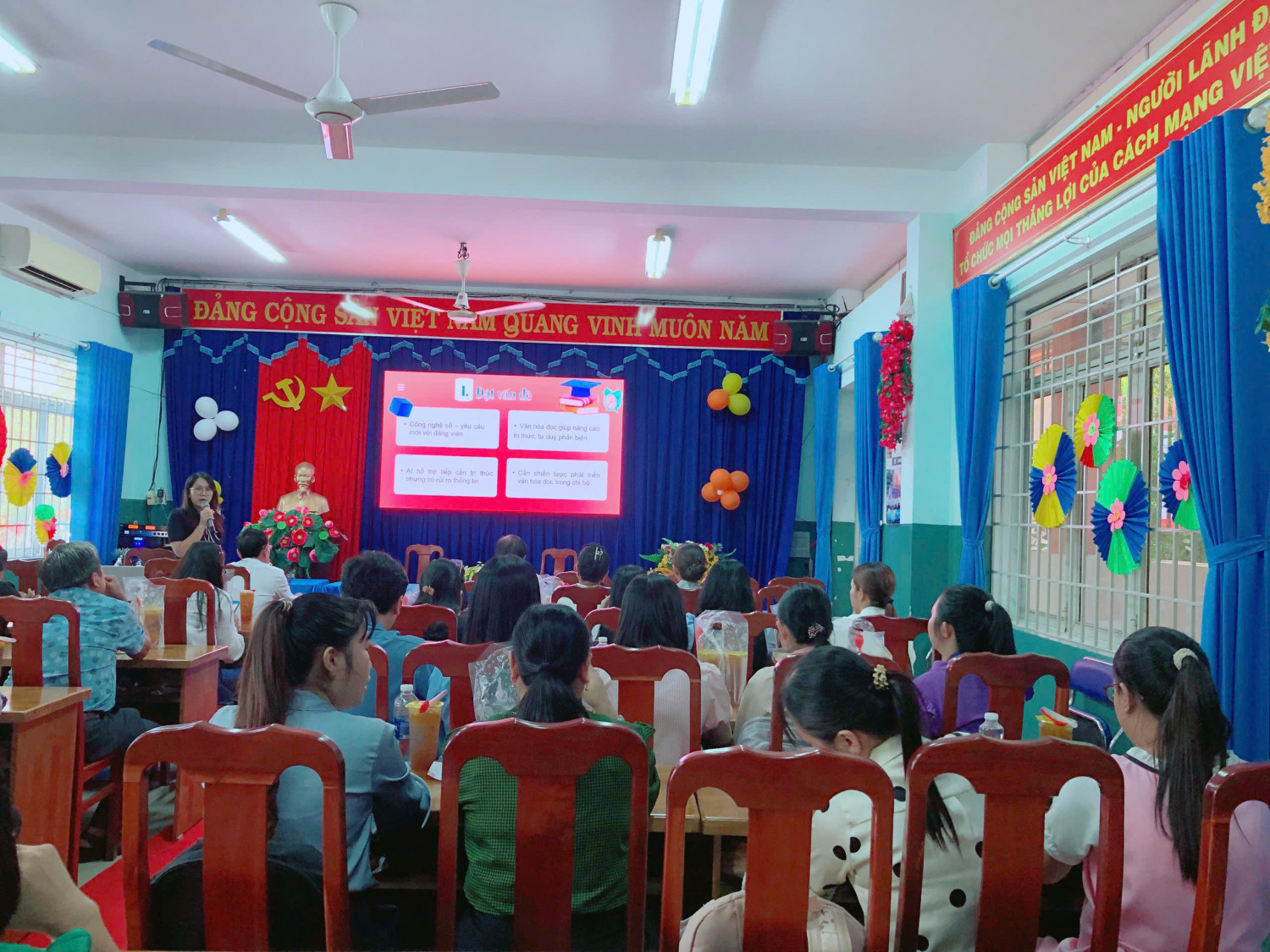 CHI BỘ TRƯỜNG TIỂU HỌC HỒ HẢO HỚN TỔ CHỨC SINH HOẠT CHUYÊN ĐỀ - QUÝ IV/2025