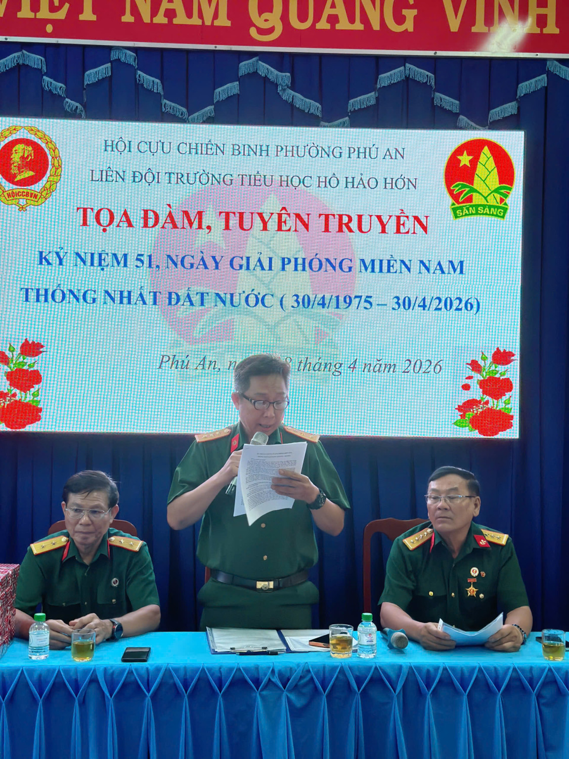 LIÊN ĐỘI TRƯỜNG TIỂU HỌC HỒ HẢO HỚN PHỐI HỢP HỘI CỰU CHIẾN BINH PHƯỜNG PHÚ AN TỔ CHỨC TỌA ĐÀM, TUYÊN TRUYỀN KỶ NIỆM 51 NĂM NGÀY GIẢI PHÓNG MIỀN NAM, THỐNG NHẤT ĐẤT NƯỚC (30/4/1975 – 30/4/2026)